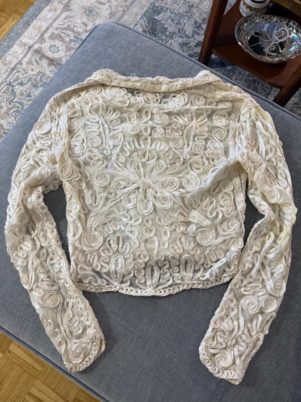 Vintage Caché Floral Pattern Embellished Blouse - Picture 2 of 3